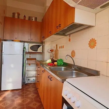 Holiday home On The With Balcony, Wi-fi & Air Conditioning; Parking Otranto