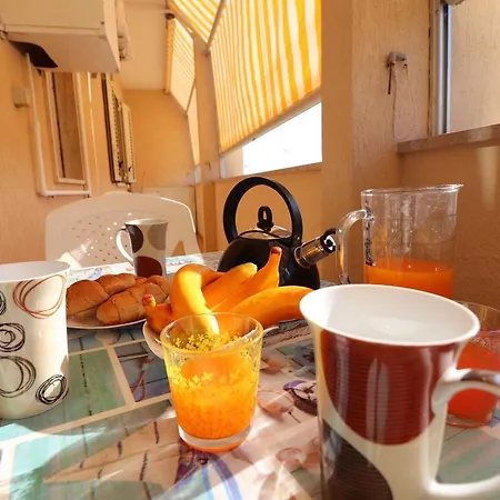 On The With Balcony, Wi-fi & Air Conditioning; Parking Holiday home *