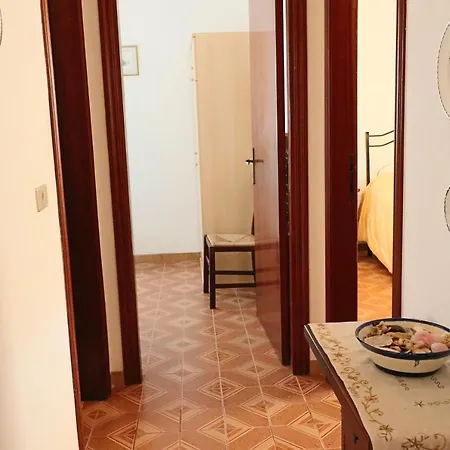 On The With Balcony, Wi-fi & Air Conditioning; Parking Holiday home